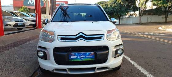 CITROËN AIRCROSS 1.6 EXCLUSIVE 16V FLEX 4P MANUAL CITROËN AIRCROSS 1.6 EXCLUSIVE 16V FLEX 4P MANUAL